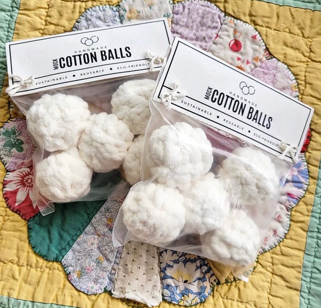 Zero-Waste Reusable & Sustainable Set of mock “cotton balls” / make up remover face pads / washable