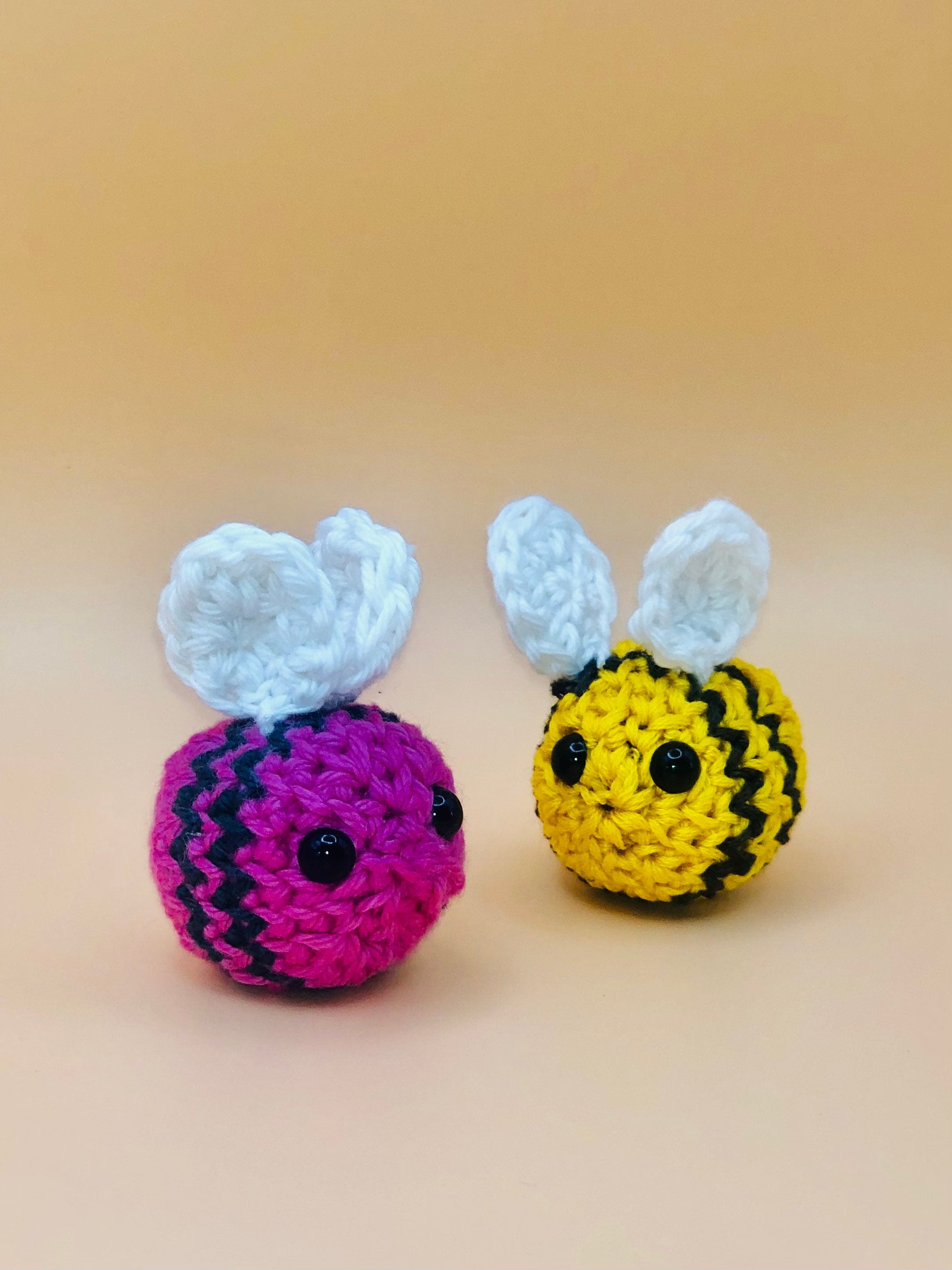 Mini Bee Pocket Hugs