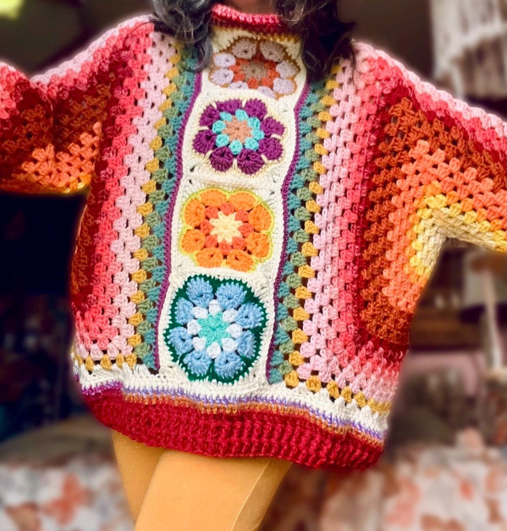 Retro Flower Power Pullover