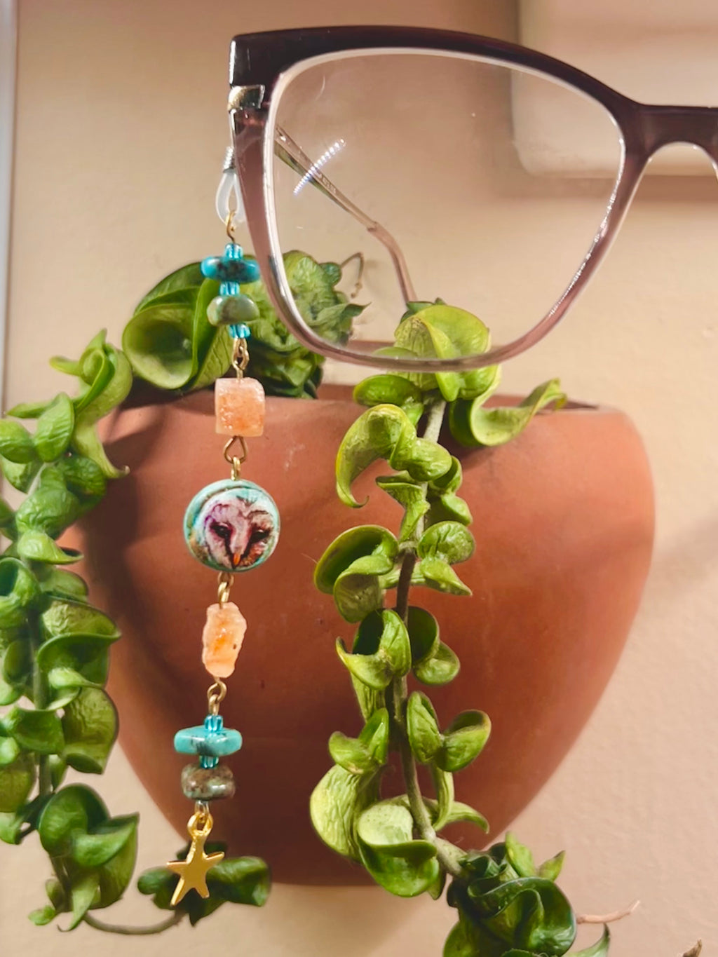 Owl Guide Eyeglasses Charm